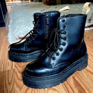 Dr. Martens Jadon Black Vegan